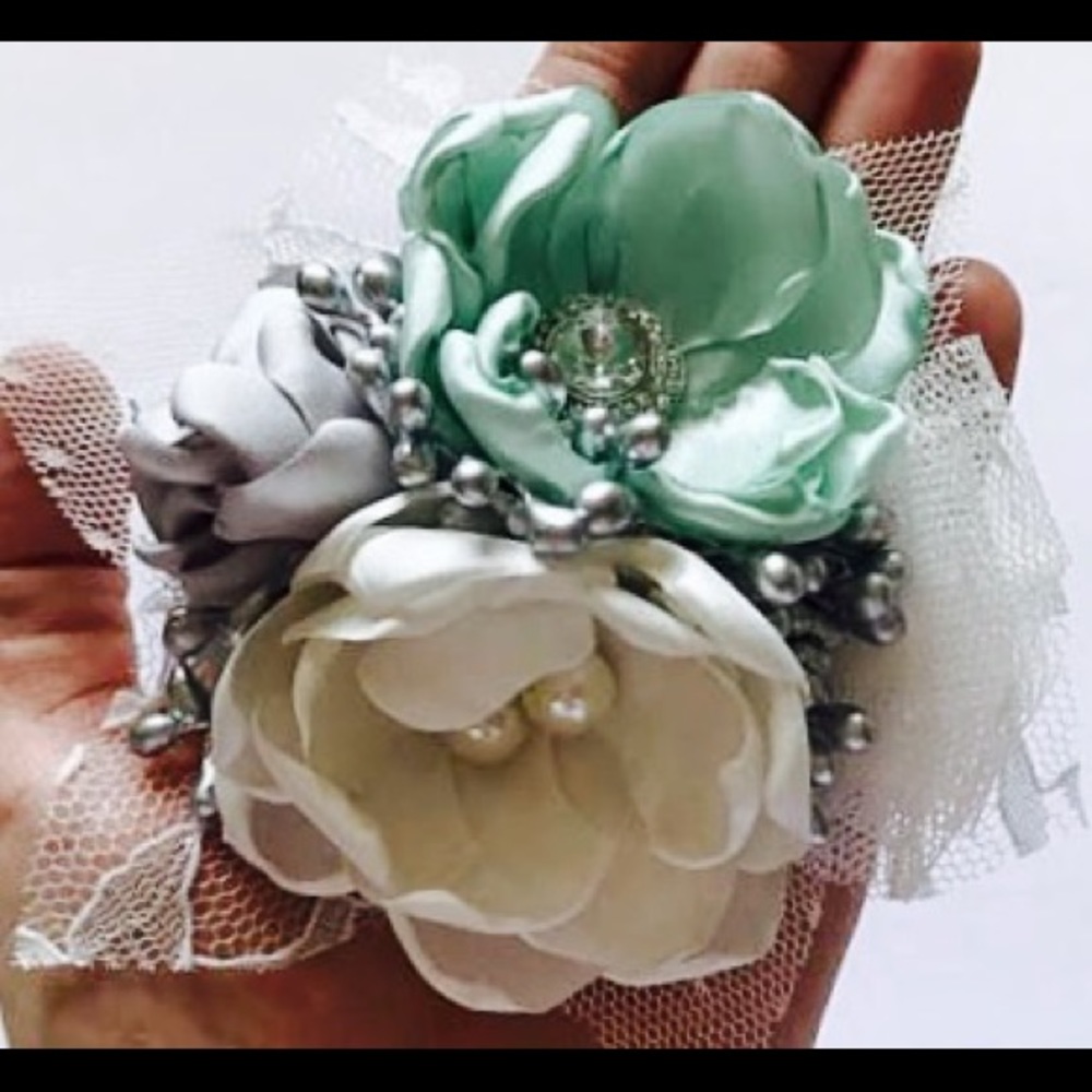 Bridal/accessories